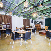 Stanford - Jolly Rooster - Interior