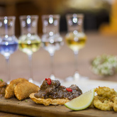 Stanford - Jolly Rooster Gin & Snacks Pairing