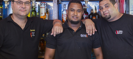 bredasdorp_restaurants_flames_grill_pub_bar_tenders_1556262855
