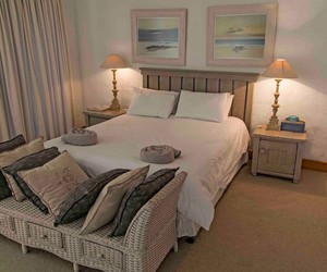 Luxury Seafront Villa