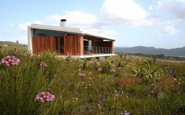 1_farm_215_fynbos_suite_outside_72_1559542934
