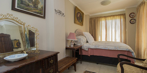 pringle_bay_accommodation_901_jally_road_double_bed_room_1541844071_1601280919