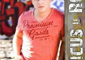 Wicus Le Roux Performing Live at Friends Pub!