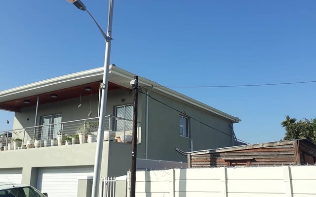 a1_gutters_seamless_aluminium_gutters__1562856151