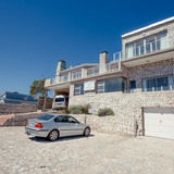 Stone_house_exterior_1565959323