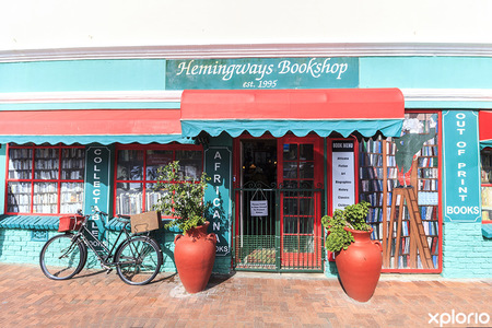 outside_viewhermanus_speciality_shop_hemingway_bookshop__1567402380