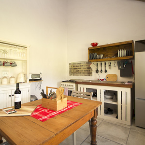 kleinmond_accommodation_njr_cottage_kitchen_with_dining_room_table_1537944538_1567425772
