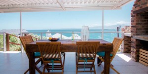 Amazing_grace_B_B_top_deck_and_braai_with_sea_view_1515403602_1567505324