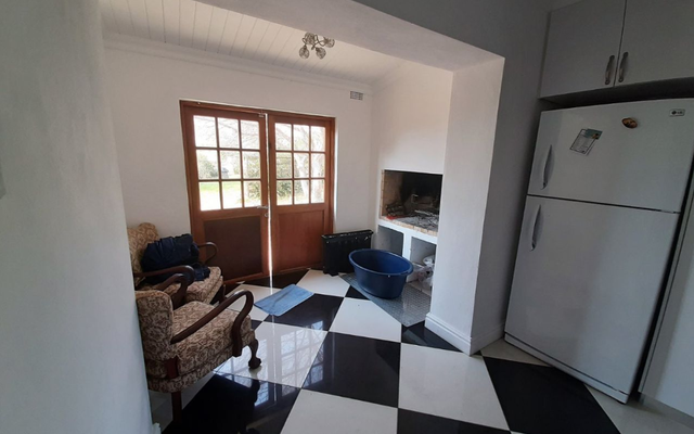 seeff_bredasdorp_living_area_1568209019