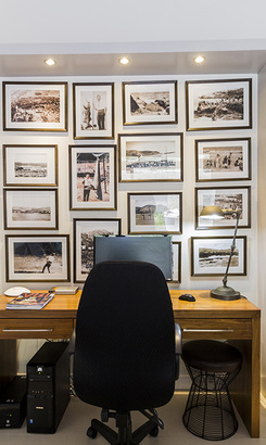 hermanus_accommodation_selkirk_house_desk_and_library_1568807999