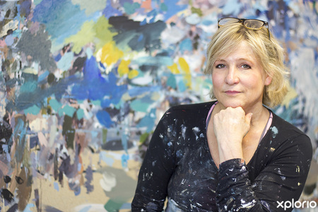 hermanus_things_to_do_local_artists_lize_art_gallery_owner_1569406802