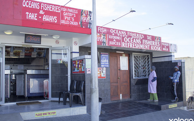 kleinmond_take_away_oceans_fisheries_outside_shop_1531302862_1569422915