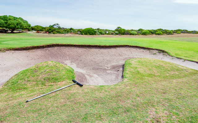 Gansbaai_golf_club_sand_bunker1_1512029543_1569835220