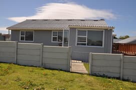 R1,330,000 | 3 Bedroom House For Sale In Franskraal