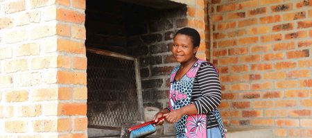 pringle_bay_businesses_happy_homes_hangklip_outside_fireplace_1571212886