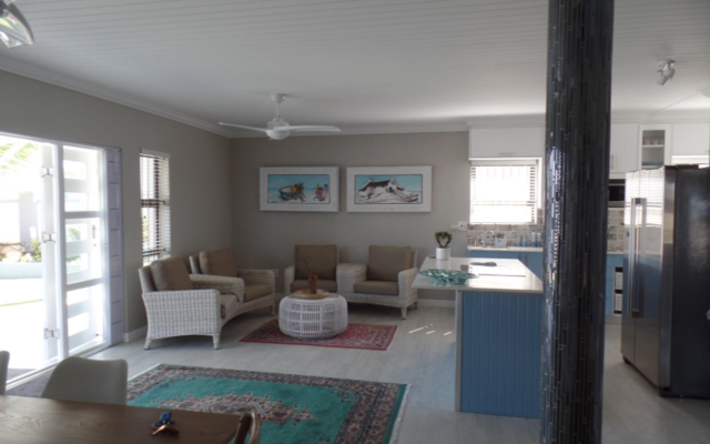 pam_golding_property_in_de_kelders_lounge_1571723516