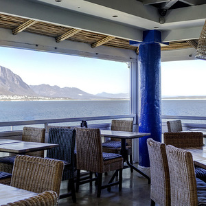 hermanus_restaurant_mezz_and_eating_with_a_view_1571822611_1572429705