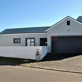 4 Lynx, Stinkhout Street Vermont - RE/MAX Town and Country