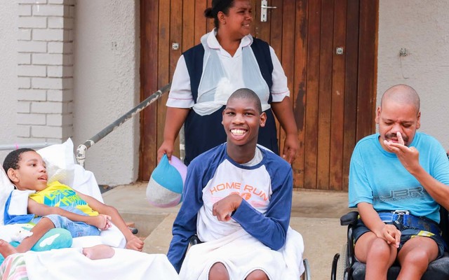 Elim_home_children_and_staff_1518417582_1573474961