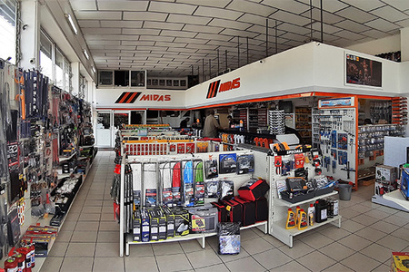 swellendam_automotive_midas_inside_1573542186