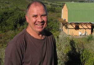 Roger Lucey - A journey in stories and songs...