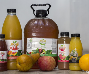 Refill Containers with Water or 100% Fruit Juice