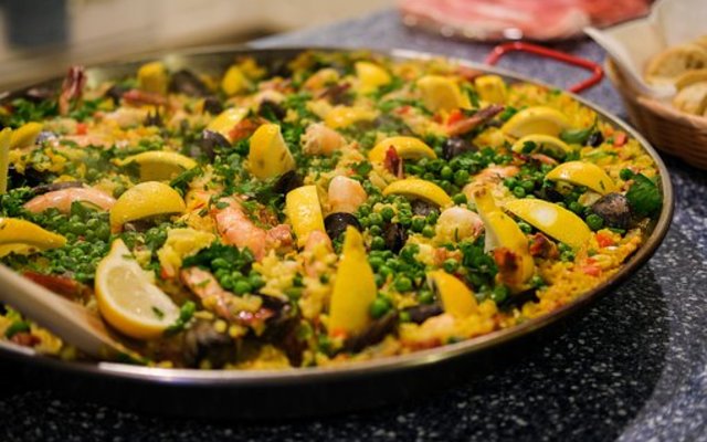 Paella_Photo_2_1574405883