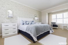 agulhas_accommodation_south_oint_self_catering_main_bedroom_1574405934