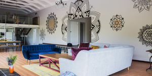 stanford_accomodation_goodwill_mountain_farm_open_plan_living_area_1532699836_1575030286