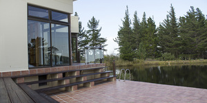 stanford_accomodation_goodwill_mountain_farm_outside_bedroom1_1532699923_1575030287