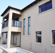 5 Bedroom House For Sale In De Kelders
