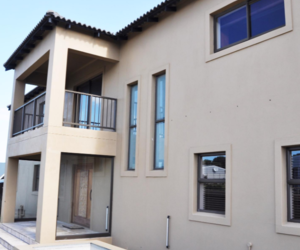 5 Bedroom House For Sale In De Kelders