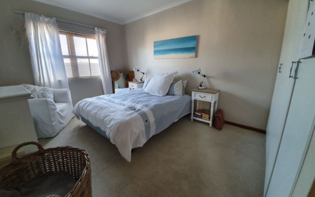 a_bedroom_1576241694