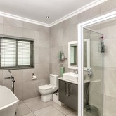 Huis Swart - Tip of Africa Creations - Agulhas/Struisbaai