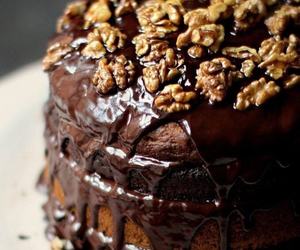 Recipe: Choc Caramel Popcorn Cake