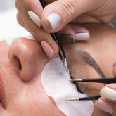 Gansbaai - Visions Styl'n Chic - Lash Extention Filing