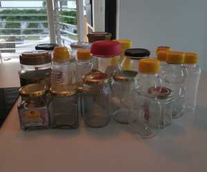 Fill-up your empty containers directly from our honey tank!