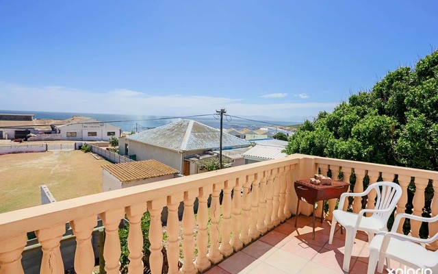 Oom_piet_accomodation_upstairs_unit_balcony_1519913500_1593692857