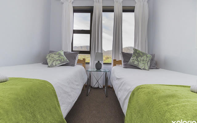 gansbaai_accommodation_the_blue_tuscan_villa_two_single_beds_1565946271_1595247364