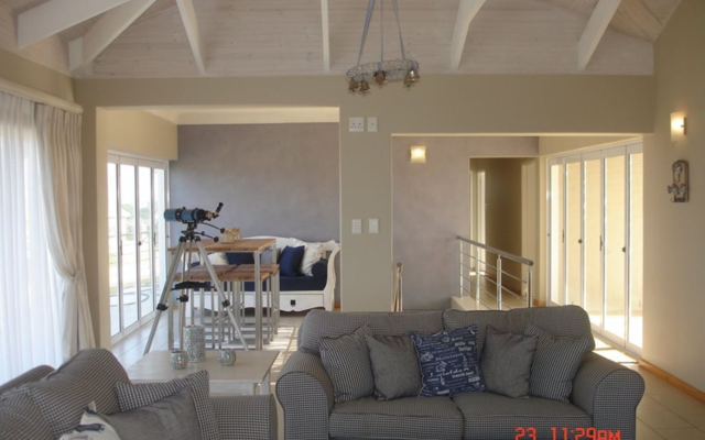 seeff_living_area_1598359700