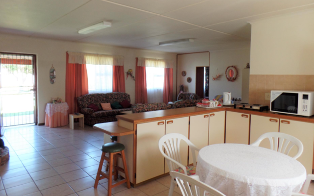 franskraal_home_kitchen_1600147928