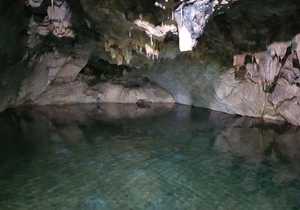 Bellamente Guests Visiting The Dripgat Caves