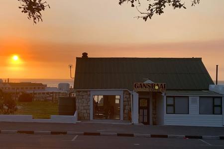 Gansbaai_Coffee_Company_Outside_View_1604929570