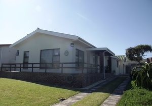 R1,795,000 | 3 Bedroom House For Sale in Franskraal