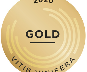 Jolly Rooster Goes Gold at the Vitis Vinifera Awards!