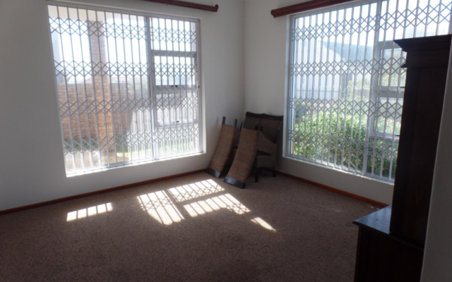 perlemoenbaai_bedroom_1613732279