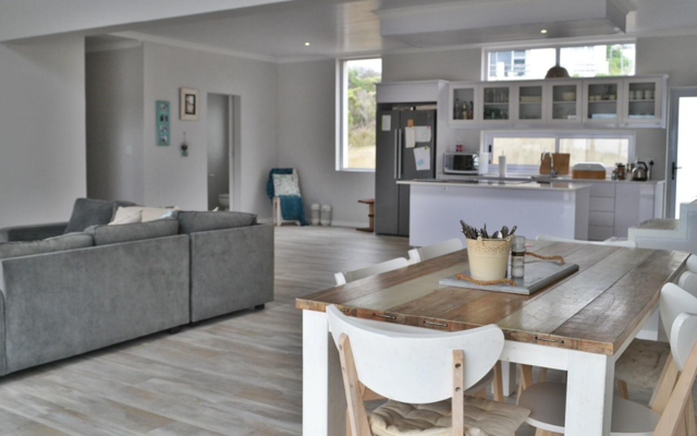 chas_everitt_interior_1621925230