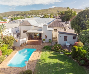5 Bedroom House For Sale in Bredasdorp - R4 925 000