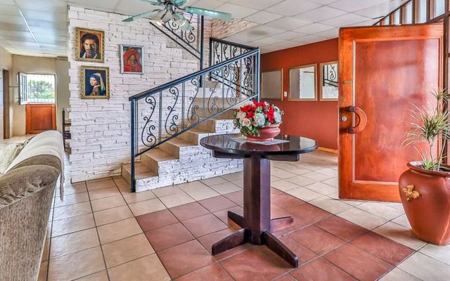 9_bed_interior_1624355586