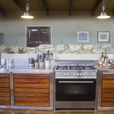 Stove - Bodhi Khaya Nature Retreat - Xplorio™ Gansbaai